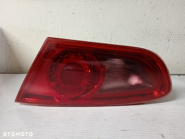 LAMPA TYLNA W KLAPĘ SEAT LEON II LIFT 09-12 LEWA LUB PRAWA - 6