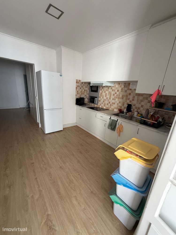 Excelente T7 para venda na Cruz de Celas-19