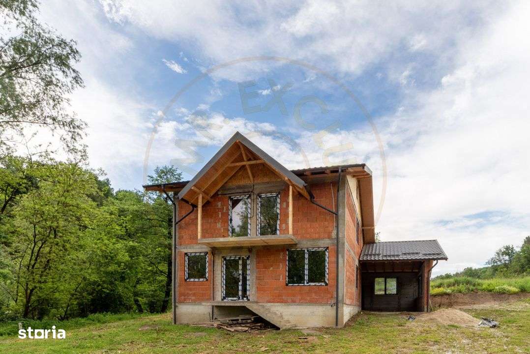 Casa P+1, Babana-Arges cu panouri si apa de izvor-0