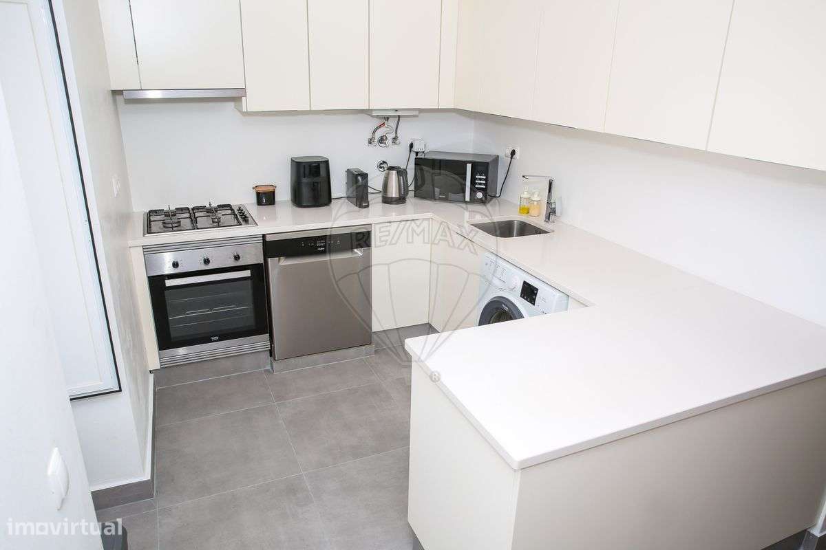 Moradia T2 para venda - Grande imagem: 2/48