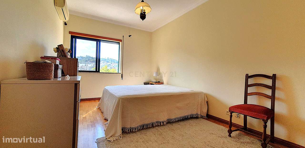 Apartamento T2 Centro da Cidade I  Garagem I Elevador-16