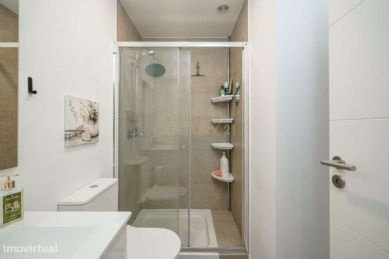 Excelente Oportunidade! T2 com Logradouro | 61m² | Rés-do-Chão | Total-17