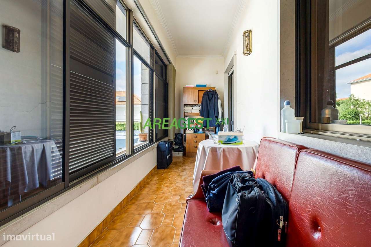 Moradia Geminada T4, para venda, em Alvalade/Lisboa-13