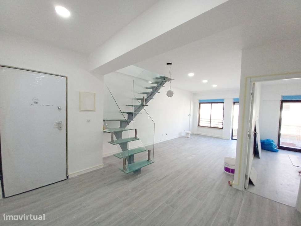 Apartamento T4 Venda em Costa da Caparica,Almada-0
