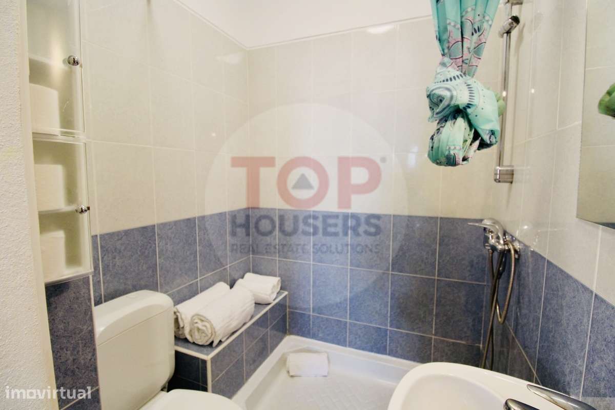 Viva o privilégio de estar na 1ª linha de Mar em Quarteira!-12