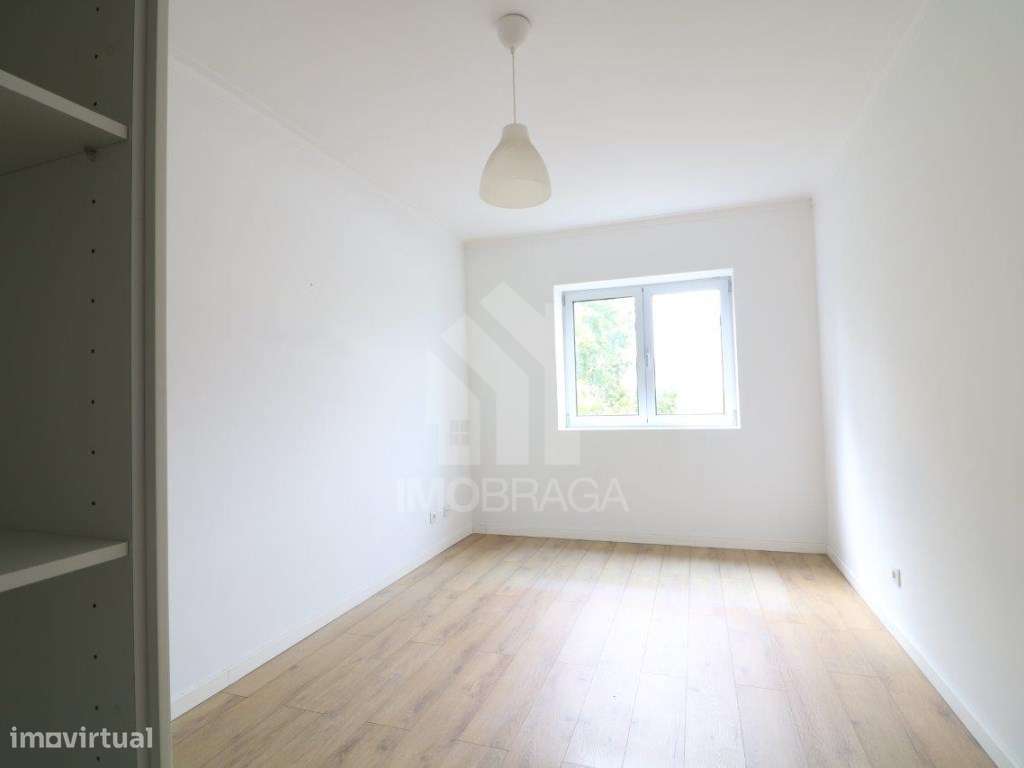 T3 REMODELADO | ÚLTIMO ANDAR | GARAGEM | GULBENKIAN - BRAGA-16