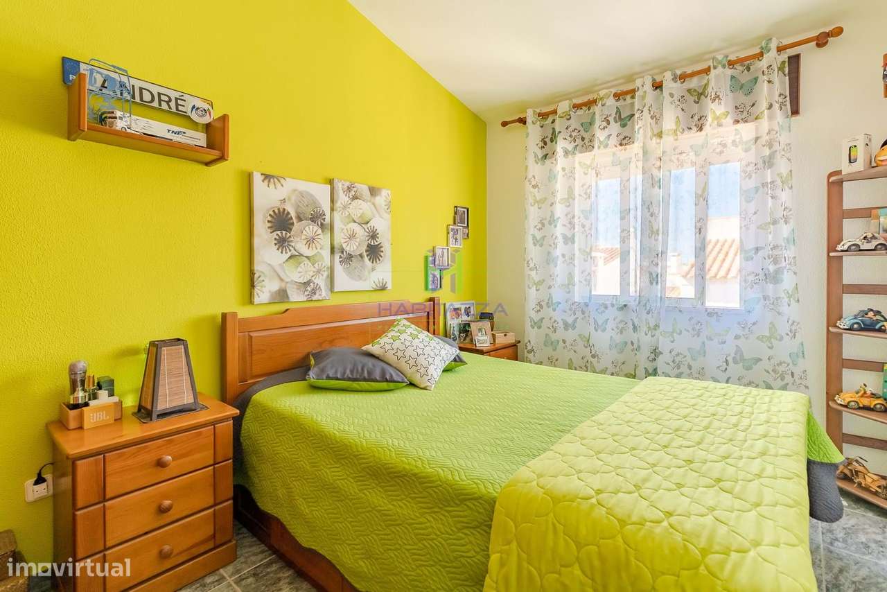 Moradia T4 com Quintal  à venda no Chinicato - Lagos-18