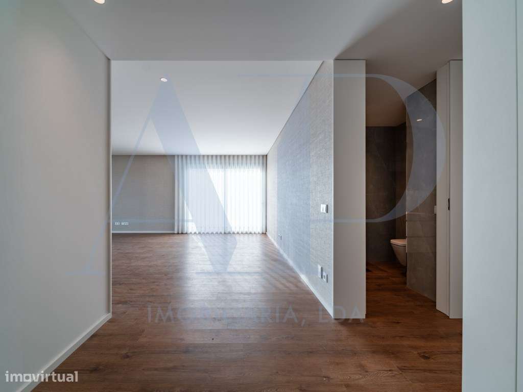 Deslumbrante Apartamento T3 com Rooftop - Grande imagem: 2/33