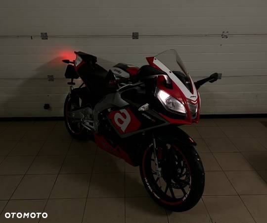 Aprilia RS - 9