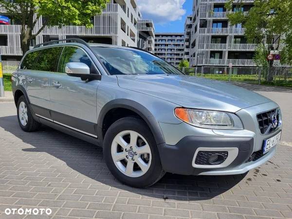 Volvo XC 70 3.2 AWD Summum - 1