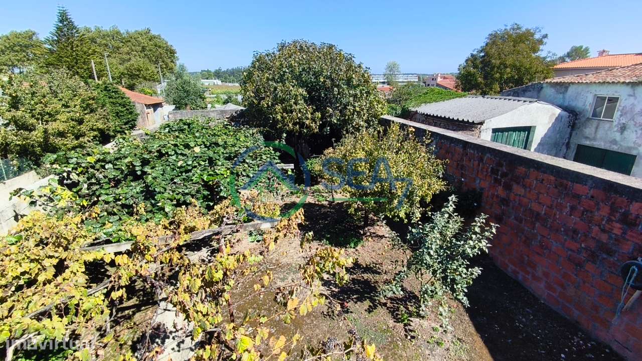 Moradia T3 com terreno, Apúlia-27