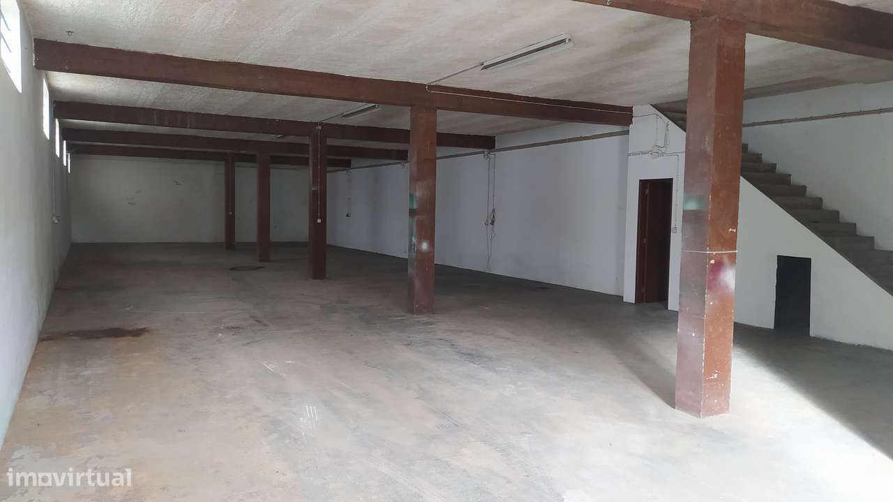 Armazéns  com escritório - Grande imagem: 4/10