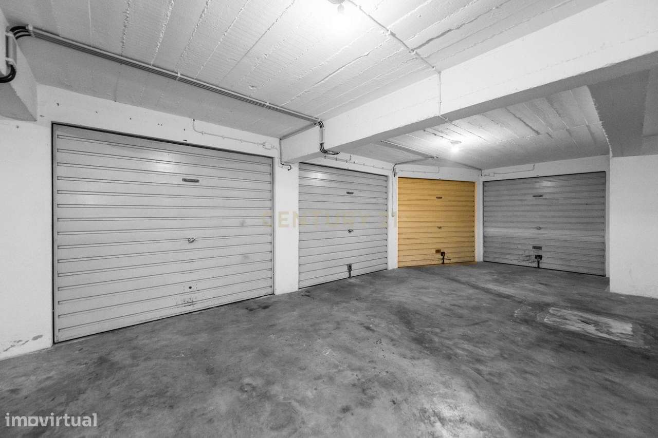 Excelente T4 c/Box | São Domingos de Rana-47