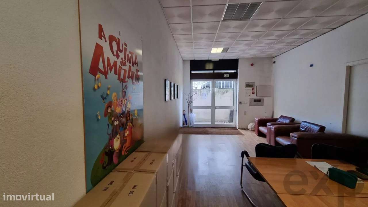 Espaço Serviços Comercial Versátil e Sofisticado, Escritorio, Showroom - Grande imagem: 4/23