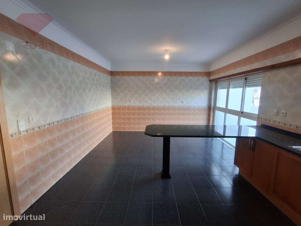 Moradia T4 à venda na Cotovia - Sesimbra-15