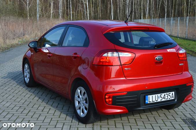 Kia Rio - 7