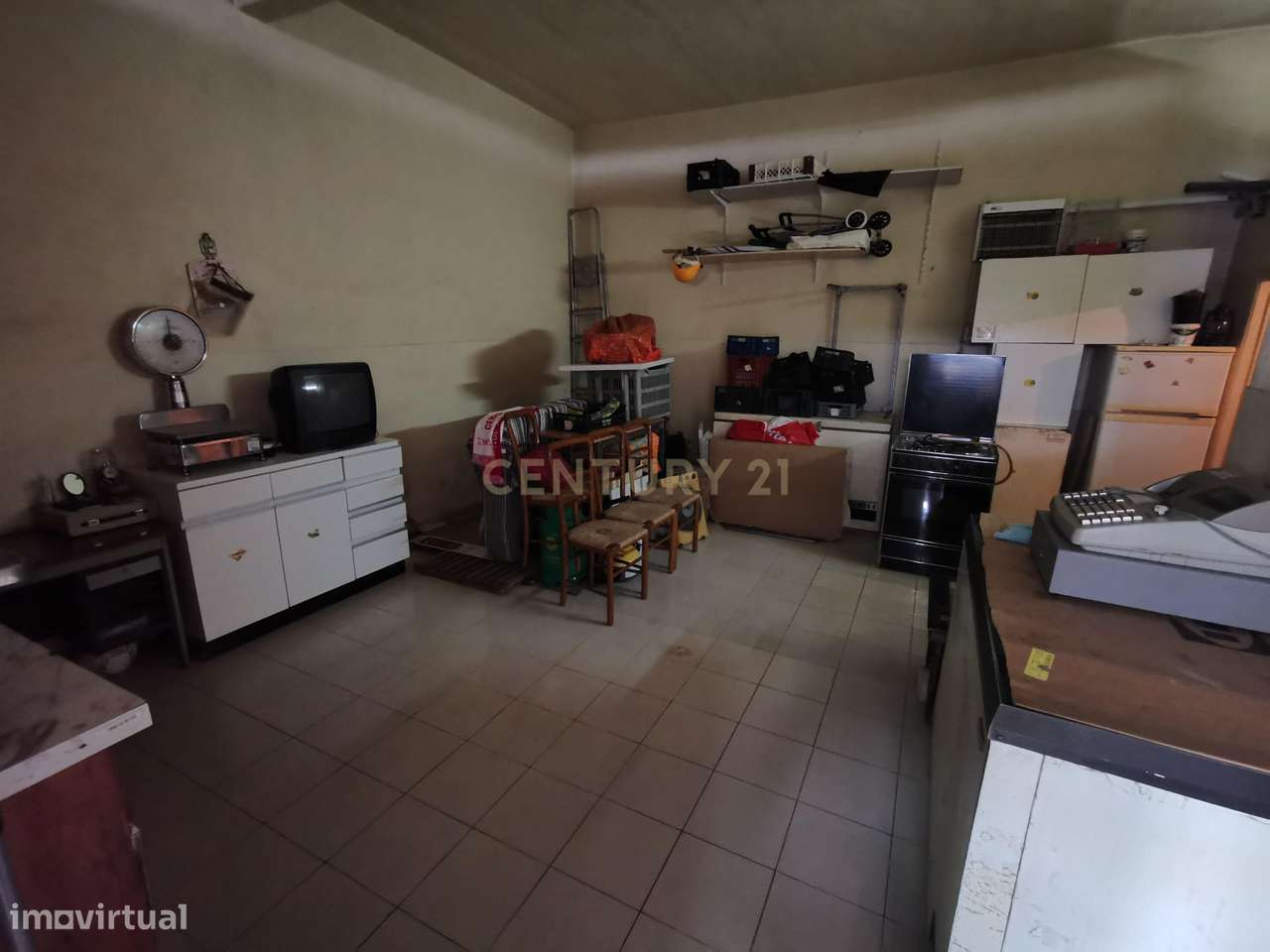 Vende-se Loja , ou Garagem  ou outros ramos de Negócio- Cova da Piedad - Grande imagem: 5/13