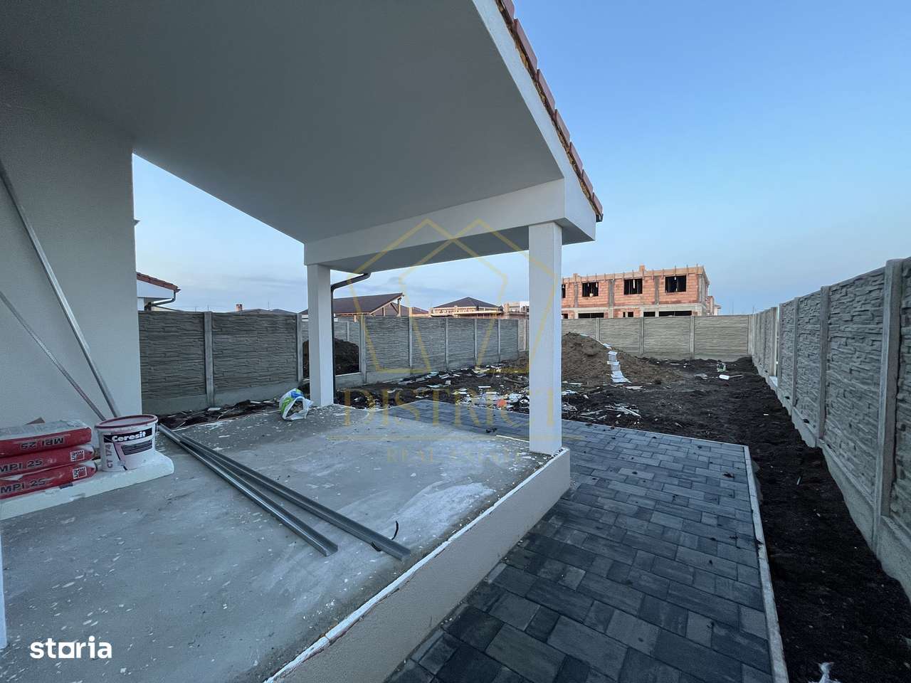 Duplex cu 4 camere despărțit prin camera tehnica | Mosnita Noua - Imagine principală: 4/14