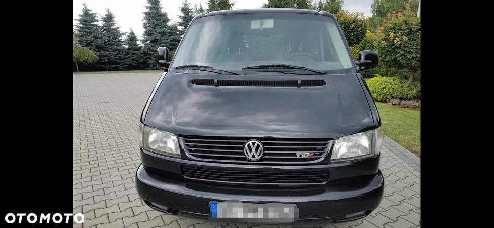 Volkswagen Multivan - 5