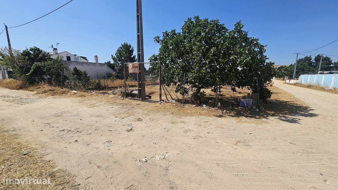 2 Terrenos em Zona Central - Pinhal das Formas-0