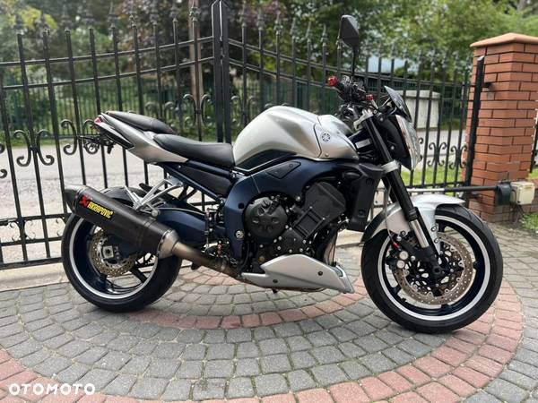 Yamaha FZ - 2