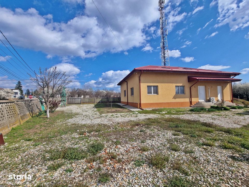 Casa cu garaj la curte in Comuna Mihai Bravu, Giurgiu