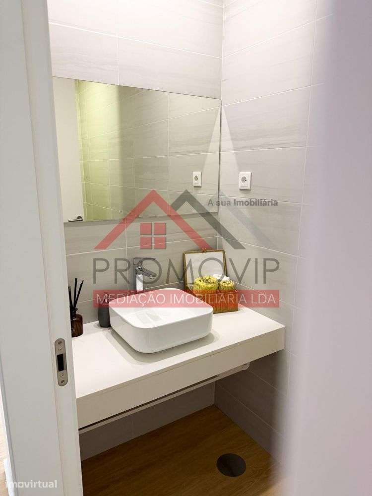 Moradia em Banda T3 Seminova Santo Tirso-15