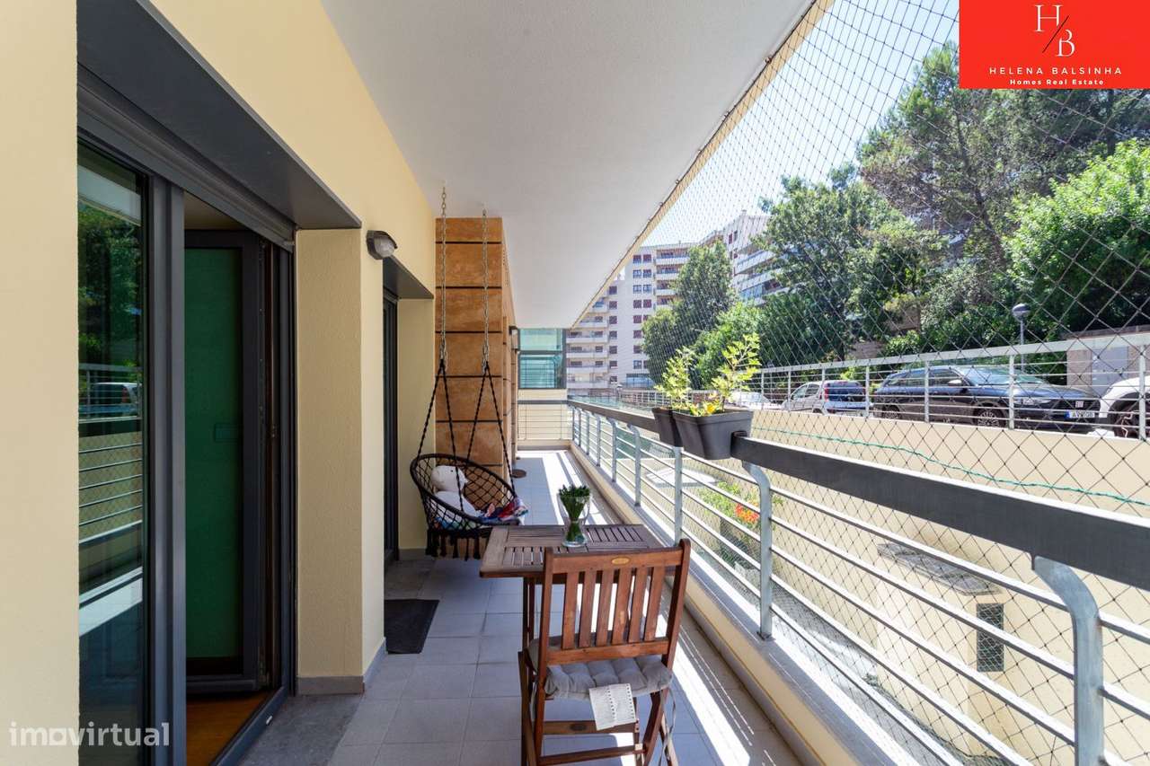 Excelente Apartamento T2 com 3 Parqueamentos nas Colinas do Cruzeiro-17