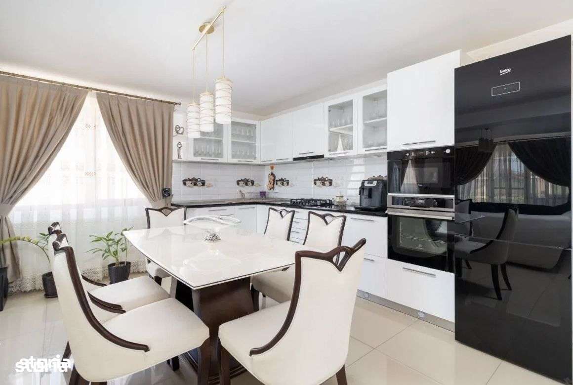 Spre inchiriere casă, situată in Băile 1 Mai, Rontău - Imagine principală: 4/16