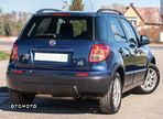 Fiat Sedici - 12