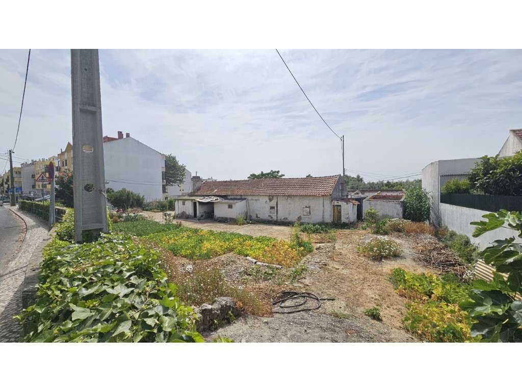 Terrenos urbanos para construção - Sobralinho, Alverca do Ribatejo-2