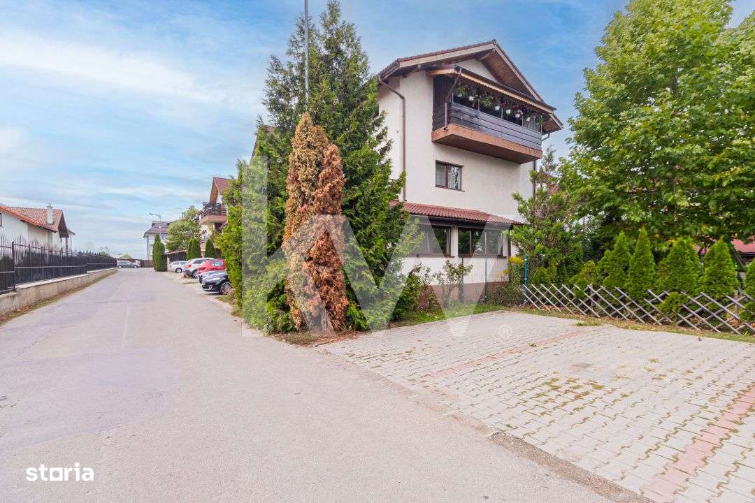 Apartament cu 3 camere, curte proprie si parcare inclusa-12