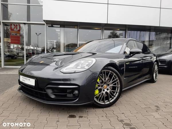 Porsche Panamera 4 E-Hybrid Platinum Edition - 1