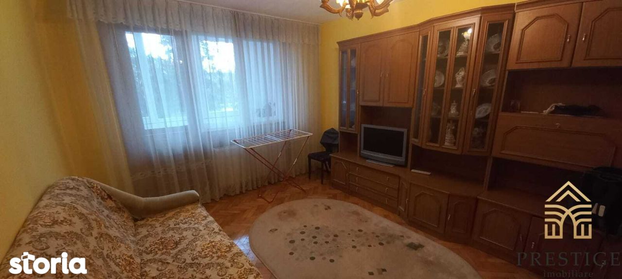 Apartament de inchiriat cu 3 camere in zona Dacia-Oradea