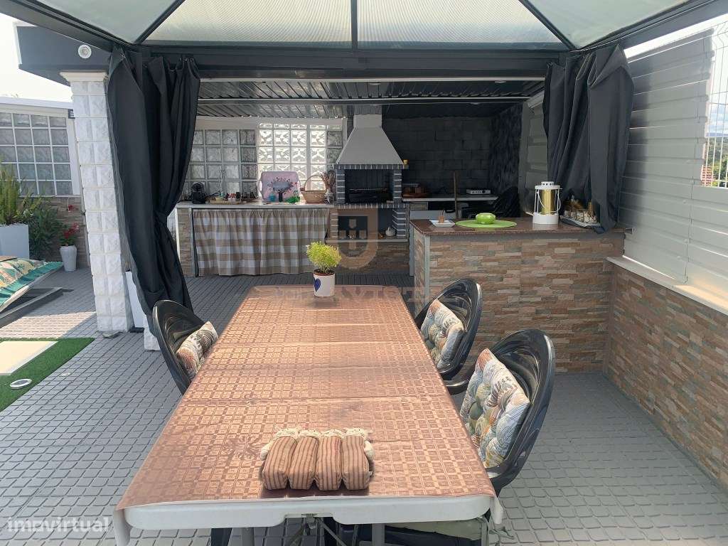 Moradia Geminada T3 renovada com luxo - Paialvo - Tomar-20