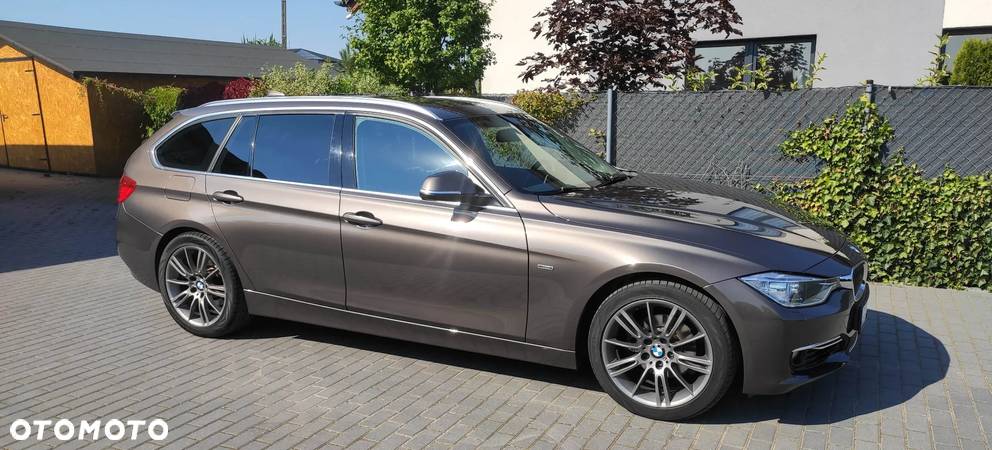 BMW Seria 3 320i Touring Luxury Line - 6