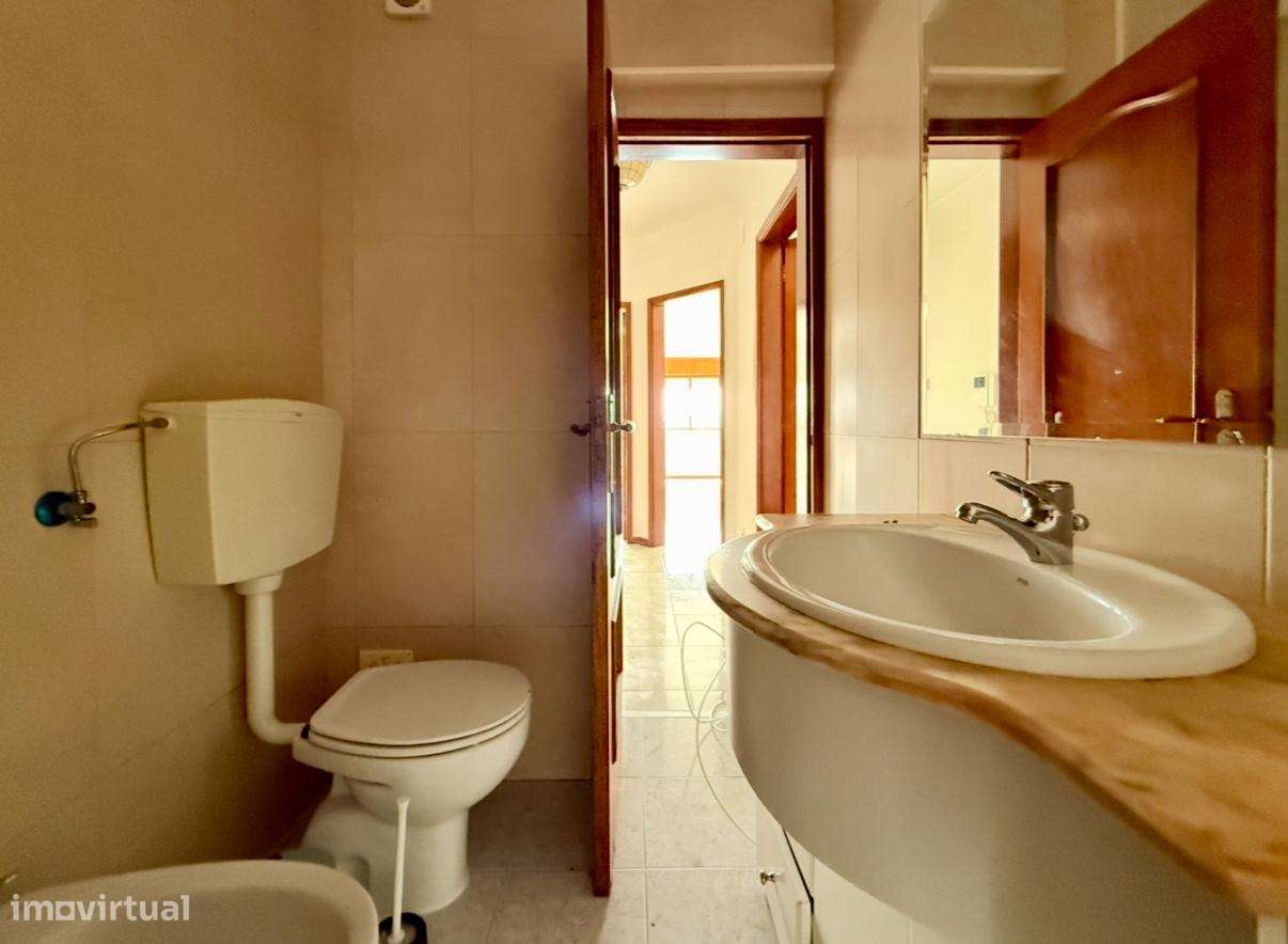 T1 com Parqueamento na Tapada das Mercês-10