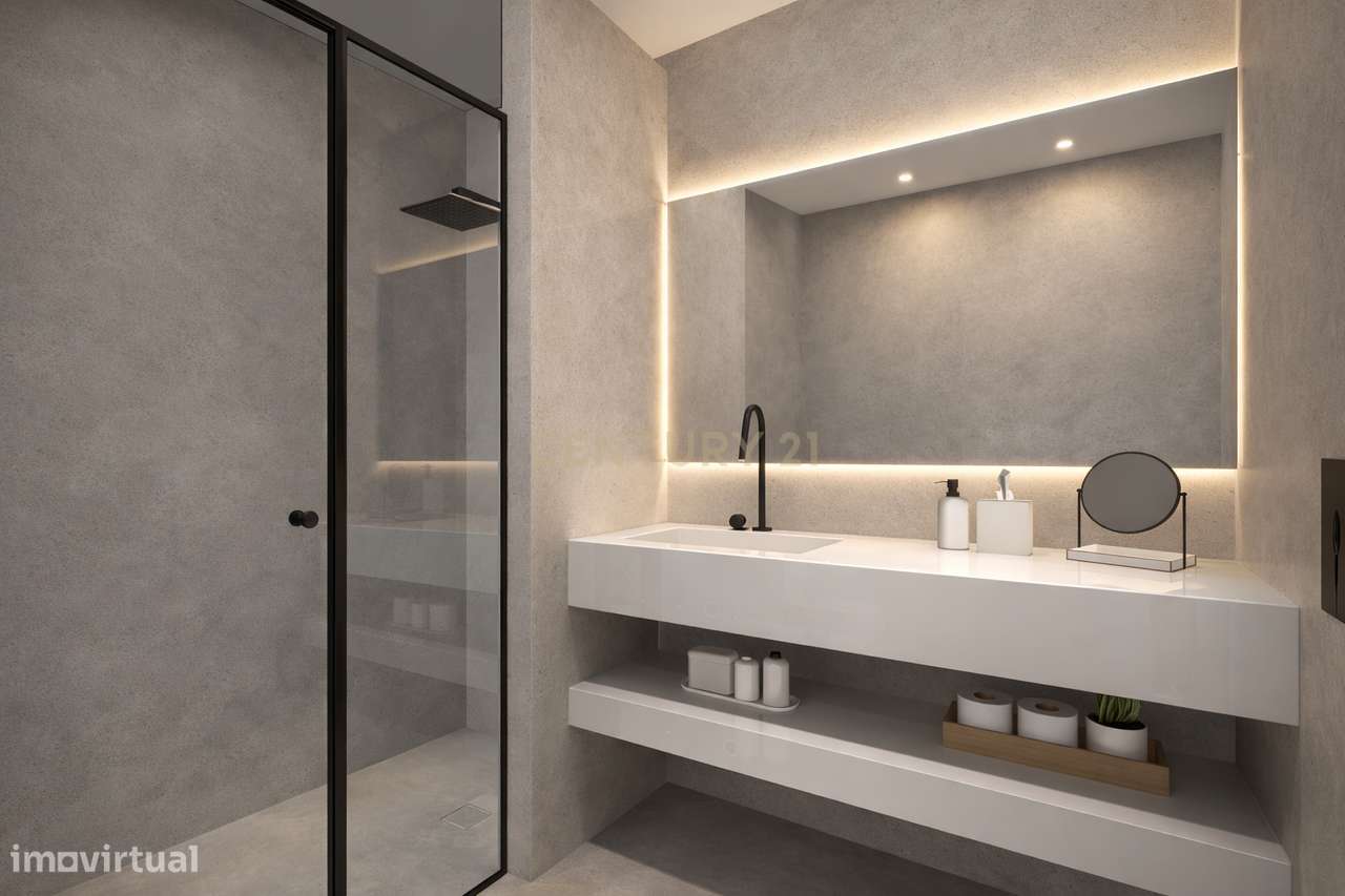 Moradia T4 de Luxo em Lavra com Piscina-17