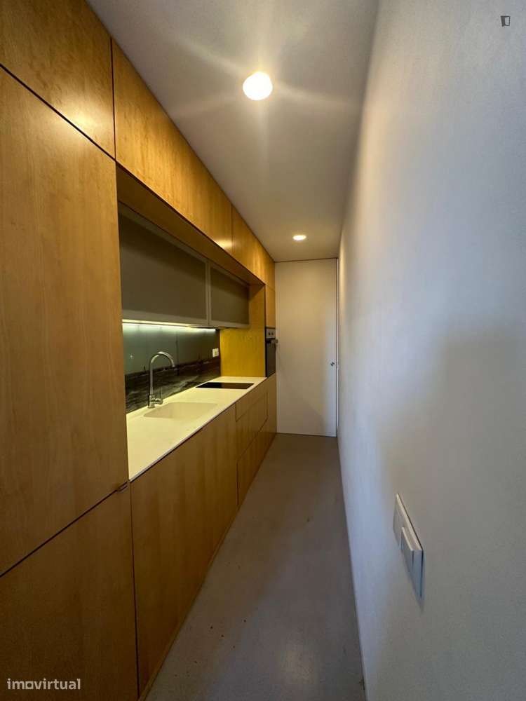 Apartamento com 1 quartos - localizado em Santo Ildefonso Porto - Grande imagem: 4/9