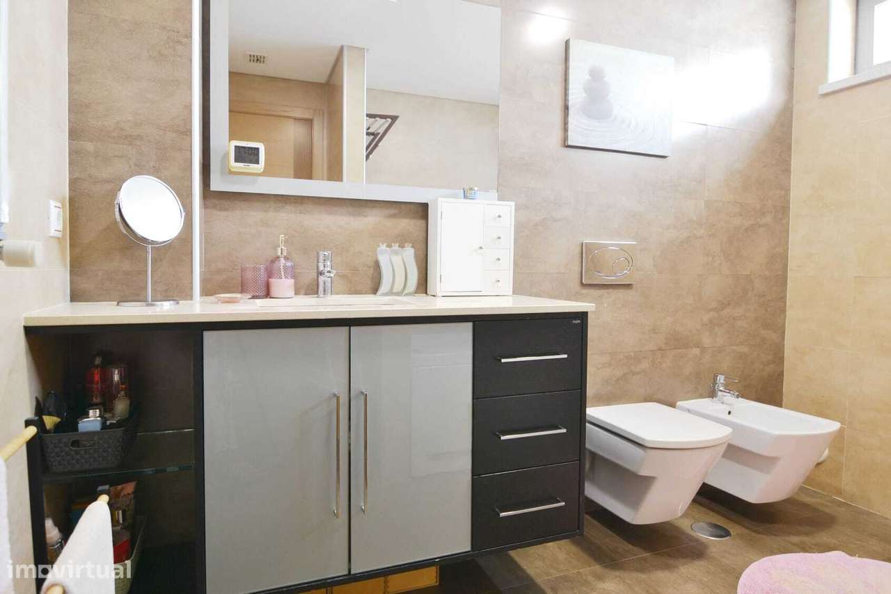 Moradia em condomínio com piscina - Alcochete-18