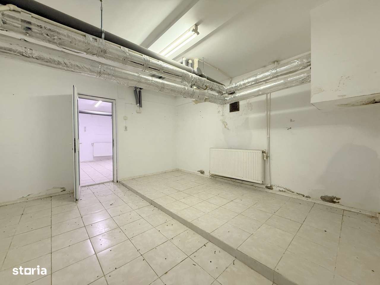 Spatiu comercial 60 mp in Micro 17 langa piata-14