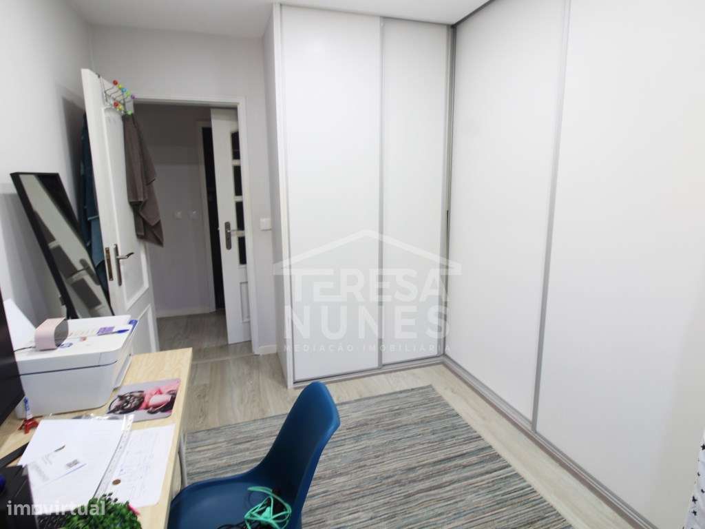 APARTAMENTO T4 - BARREIRO /CIDADE SOL-15