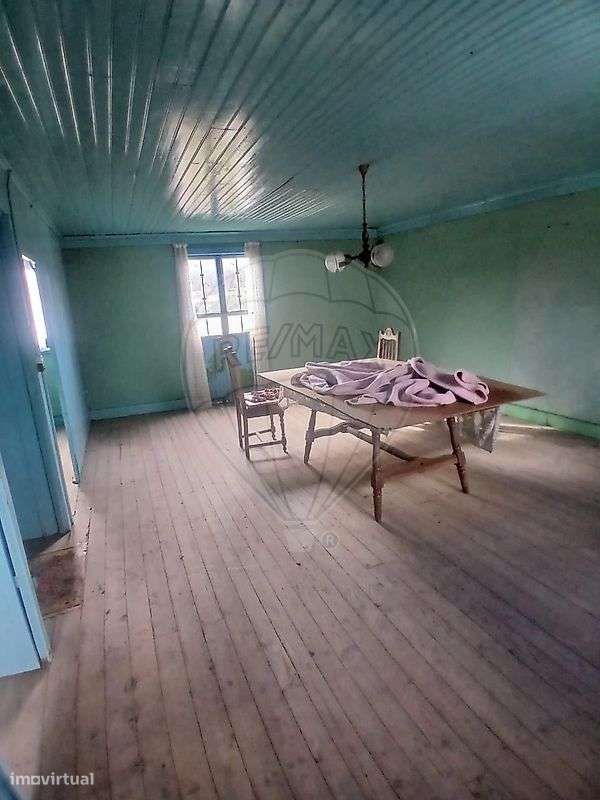 Moradia T2 para venda-16