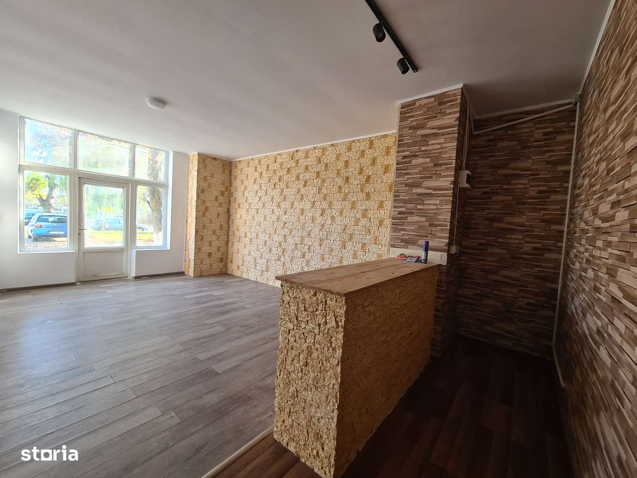 Spatiu comercial zona Gara Adjud-8