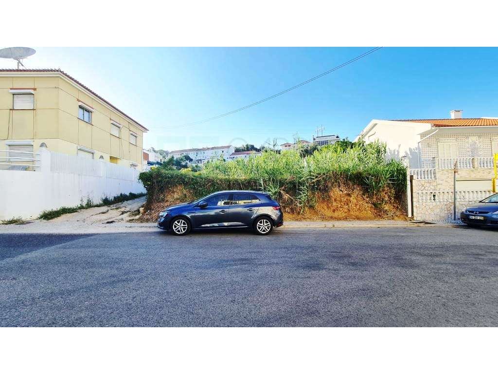 Terreno de 2455m2 com PIP para construção de prédio com 4 apartamen...-21