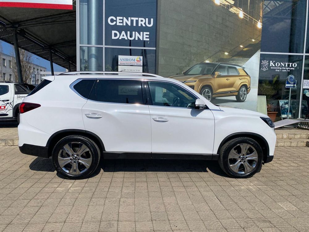 SsangYong REXTON (5)