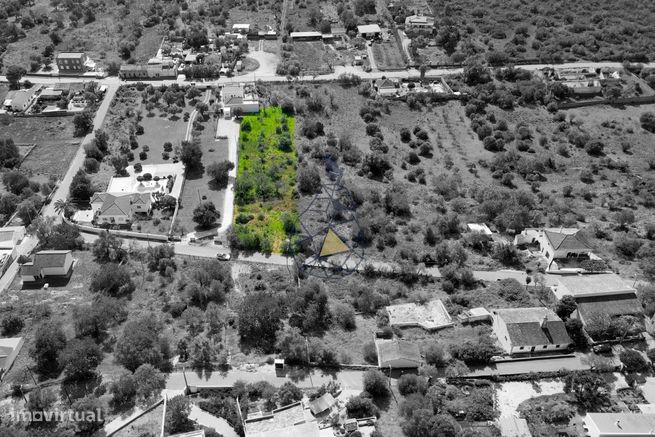 Terreno com projeto em elaboração - Moradia térrea T3+1 com piscina-12