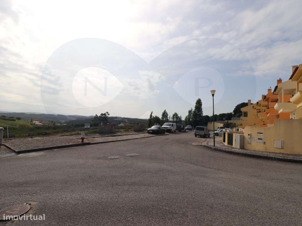 Lote Urbano para Moradia Geminada - Projeto pago e pronto a dar ent... - Grande imagem: 4/4