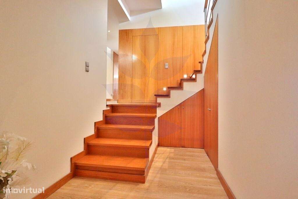 Moradia T4+Escritório na Areosa, junto à praia-39