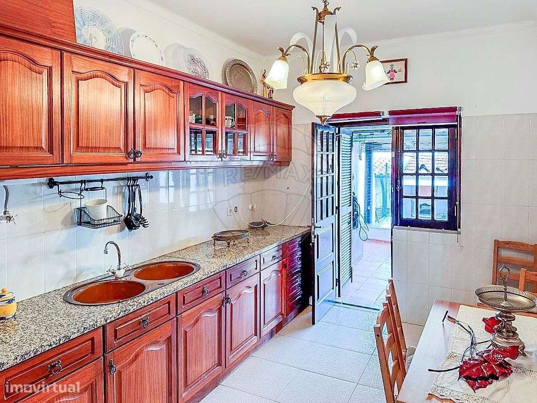 Moradia T5 para venda - Grande imagem: 2/19